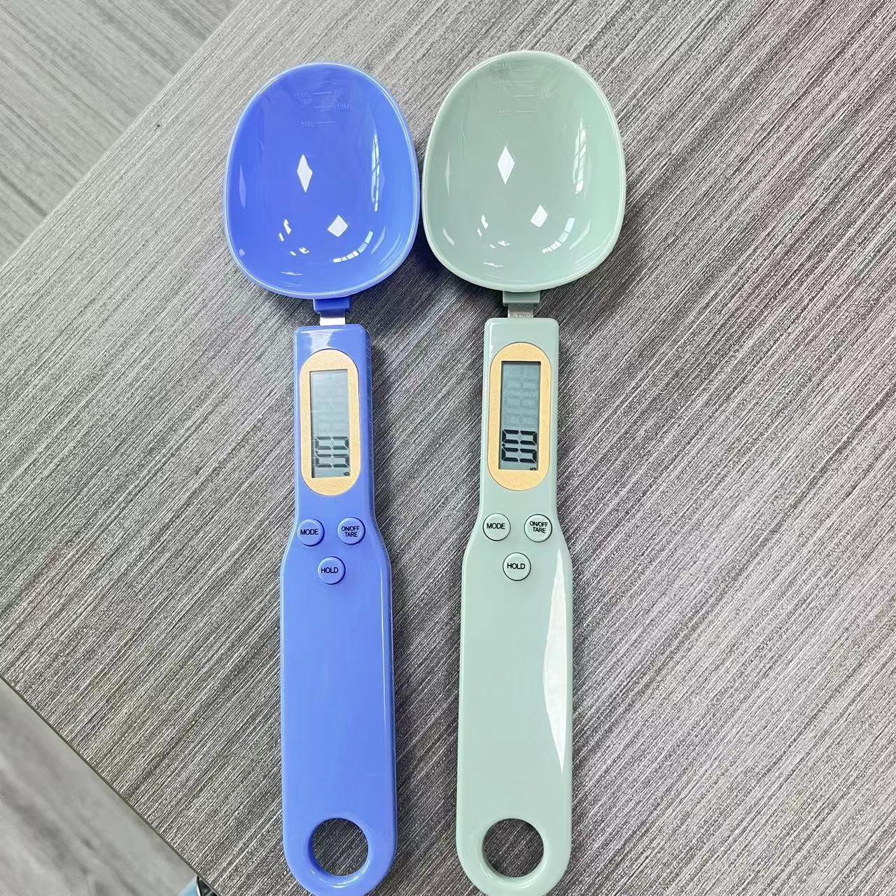 Household electronic spoon scale